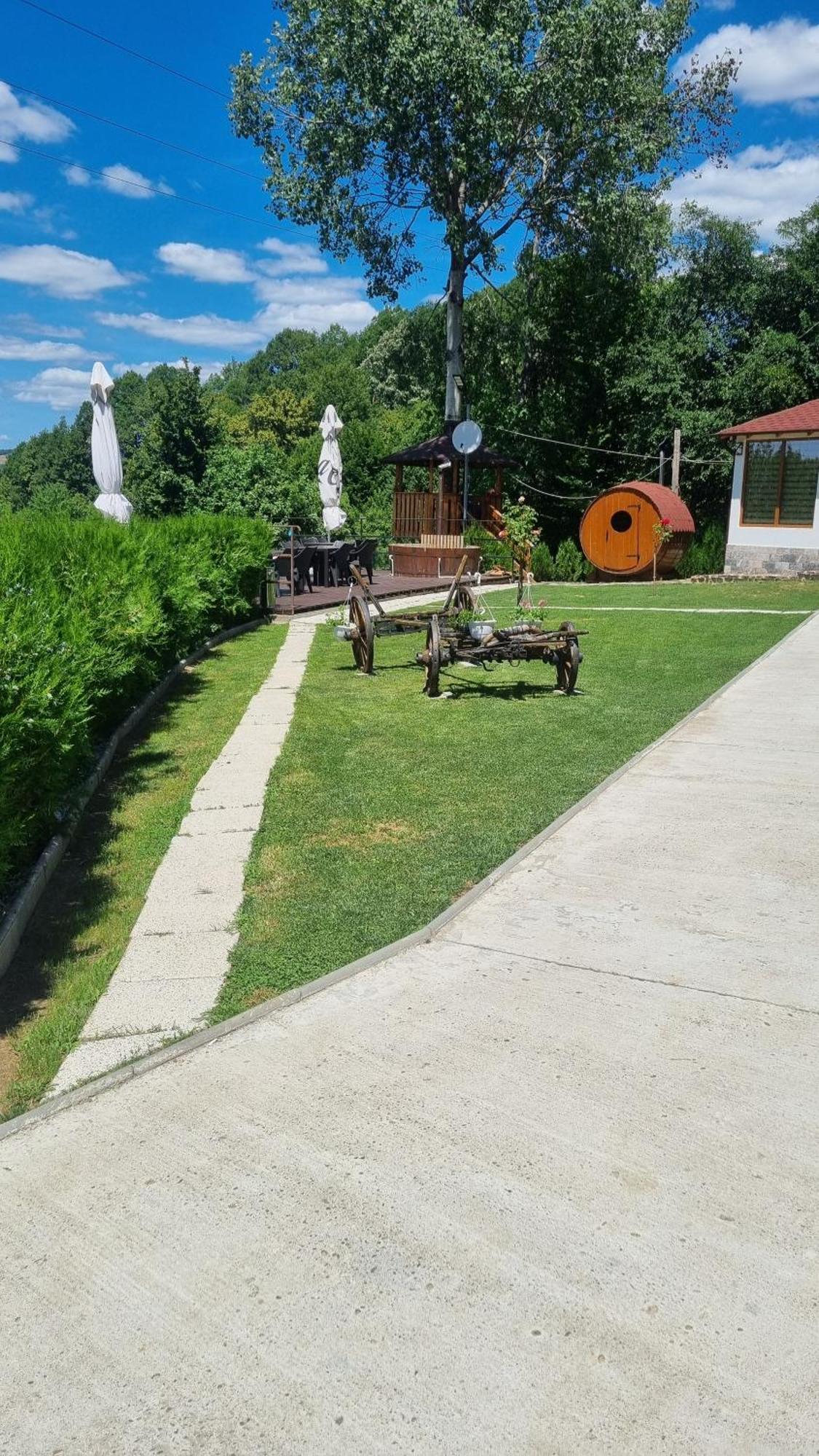 La Maria Si Ioana Apartment คูร์ตา เด อาร์เจช ภายนอก รูปภาพ