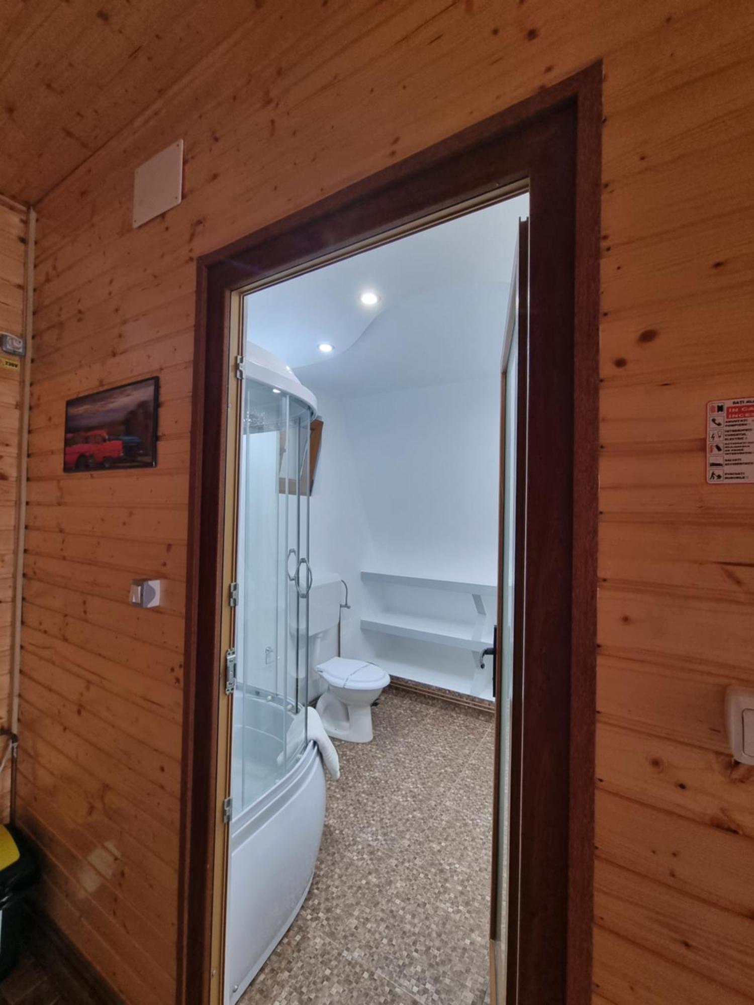 La Maria Si Ioana Apartment คูร์ตา เด อาร์เจช ภายนอก รูปภาพ